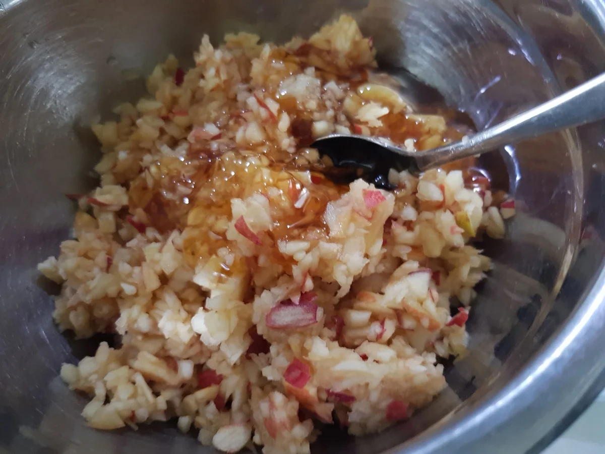 Apfel-Schnitten mit Mandelkrokant-Haube - Rezept - Bild Nr. 13962