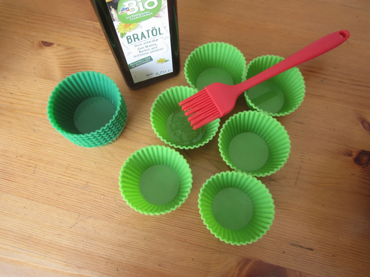 Rezept: Rhabarber-Zitronen-Muffins Bild Nr. 13951 Rhabarber-Zitronen-Muffins - Rezept - Bild Nr. 13951