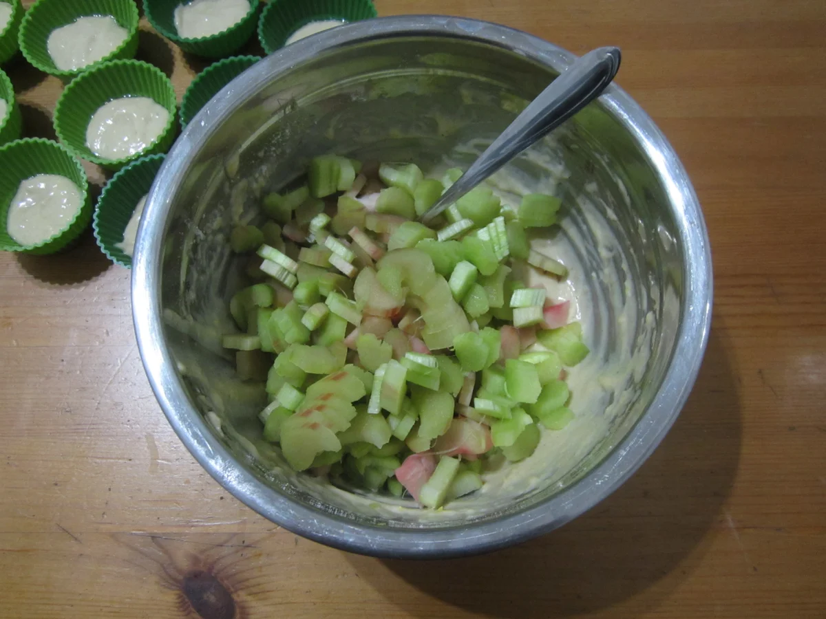 Rezept: Rhabarber-Zitronen-Muffins Bild Nr. 13954 Rhabarber-Zitronen-Muffins - Rezept - Bild Nr. 13954