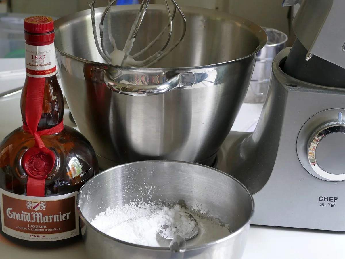 Rezept: Rhabarberkuchen _ Rahmguss _ Baiserdecke Bild Nr. 13969 Rhabarberkuchen _ Rahmguss _ Baiserdecke - Rezept - Bild Nr. 13969