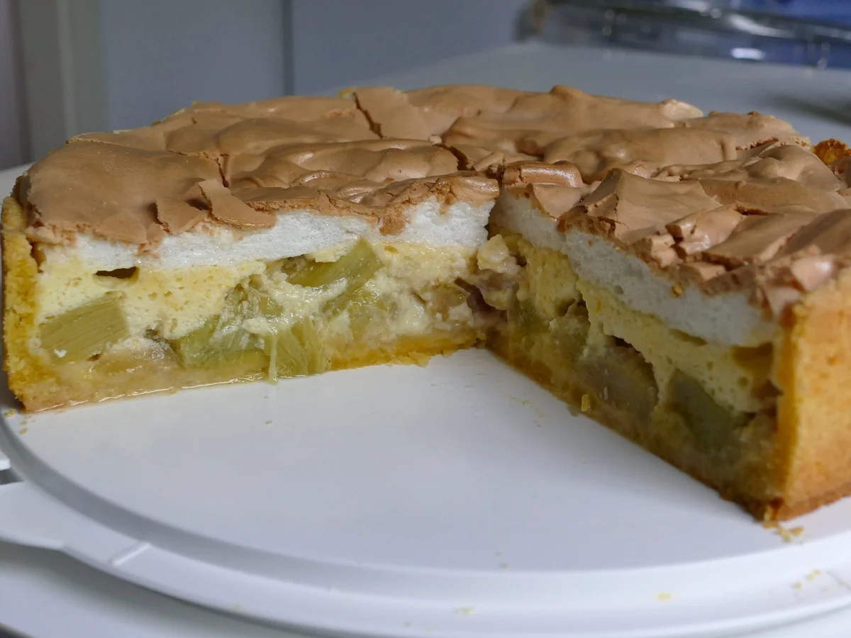 Rezept: Rhabarberkuchen _ Rahmguss _ Baiserdecke Bild Nr. 13972 Rhabarberkuchen _ Rahmguss _ Baiserdecke - Rezept - Bild Nr. 13972