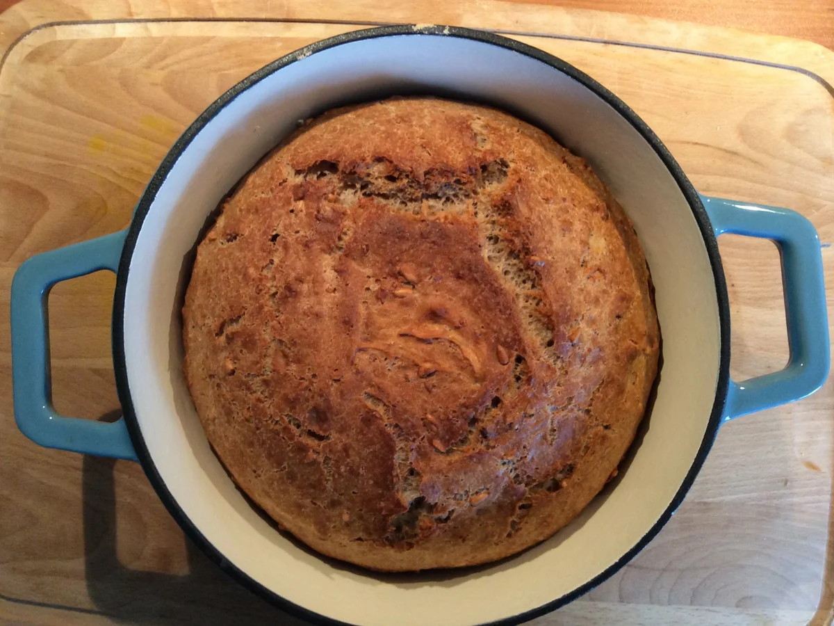 Rezept: Dinkel-Walnussbrot im Topf gebacken Bild Nr. 13965 Dinkel-Walnussbrot im Topf gebacken - Rezept - Bild Nr. 13965