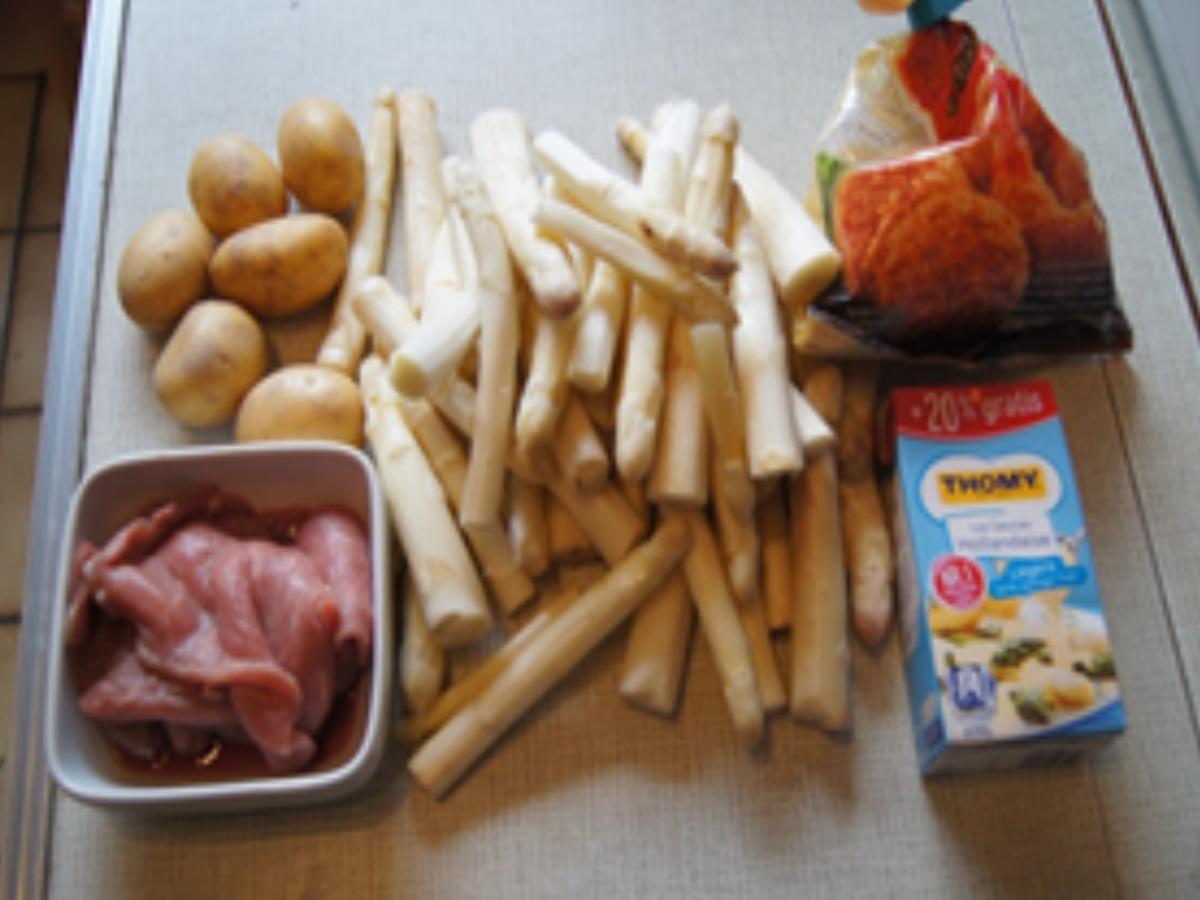 Spargelspitzen mit Sauce Hollandaise legere, Knusper-Kalbsschnitzel und Baby-Kartoffeln - Rezept - Bild Nr. 13961