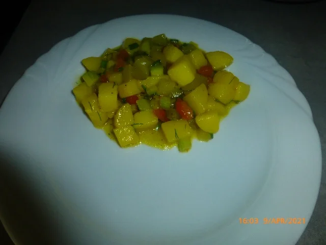 Rezept: Knusperfisch mit Kartoffelsalat und Kräutersauce Bild Nr. 13979 Knusperfisch mit Kartoffelsalat und Kräutersauce - Rezept - Bild Nr. 13979