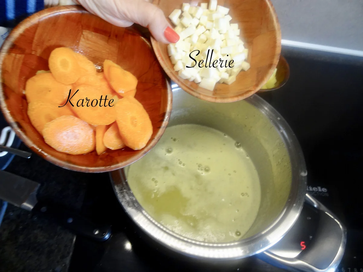 Schonkost - blitzschnelle, cremige Gemüsesuppe auf Kartoffelbasis - Rezept - Bild Nr. 14232