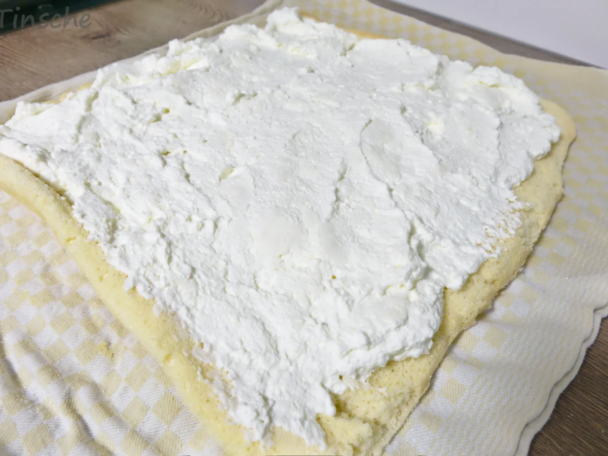 Rezept: Biskuitrolle -Einfache Variante- Bild Nr. 13976 Biskuitrolle -Einfache Variante- - Rezept - Bild Nr. 13976