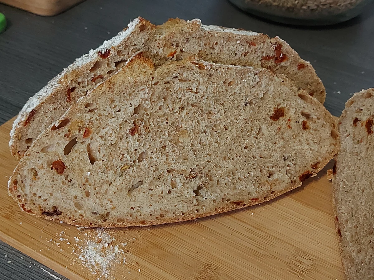 Dinkel - Vollkornbrot mit Tomate - Rezept - Bild Nr. 13969