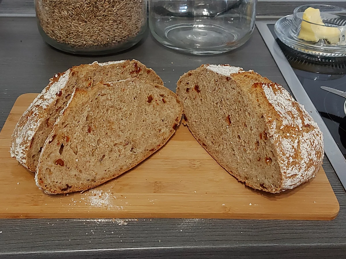 Dinkel - Vollkornbrot mit Tomate - Rezept - Bild Nr. 13970