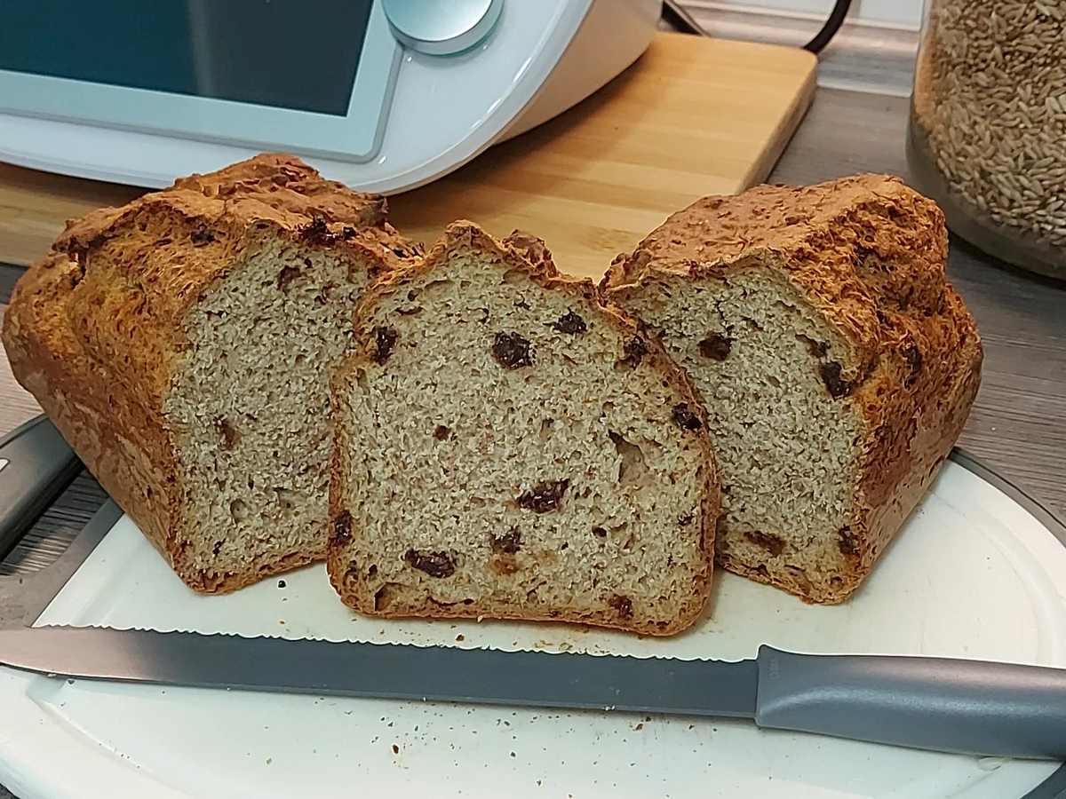 Rezept: Buttermilchbrot mit Rosinen Bild Nr. 13969 Buttermilchbrot mit Rosinen - Rezept - Bild Nr. 13969