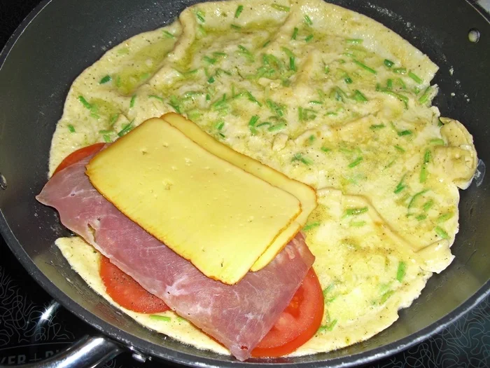 Omelette mit Schinken und Käse - Rezept - Bild Nr. 4