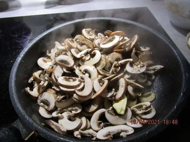 Geschnetzeltes nach Zür'cher Art - Rezept - Bild Nr. 13981