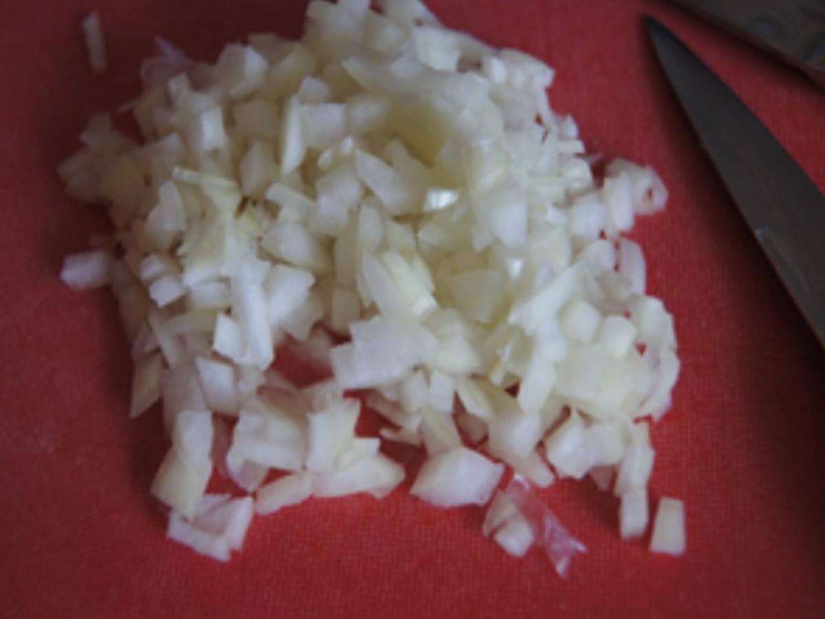 Grüner Spargel mit Zitronensauce, Lachsfilet mit Krabben und Drillingen ...