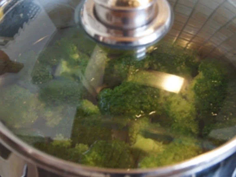 Rezept: Rindfleisch mit Brokkoli und Jasmin-Reis Bild Nr. 14006 Rindfleisch mit Brokkoli und Jasmin-Reis - Rezept - Bild Nr. 14006