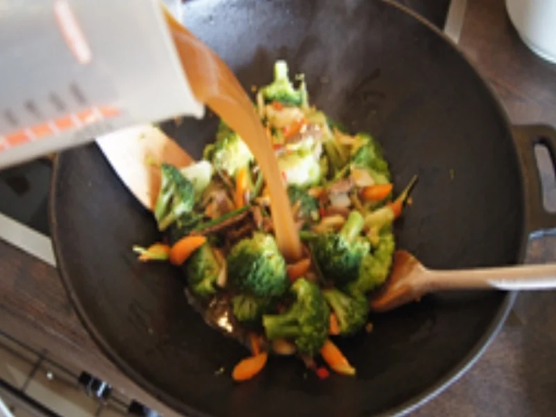 Rezept: Rindfleisch mit Brokkoli und Jasmin-Reis Bild Nr. 14013 Rindfleisch mit Brokkoli und Jasmin-Reis - Rezept - Bild Nr. 14013