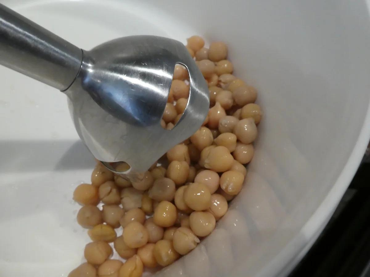 Rezept: Orientalischer Gemüsebratling mit Römersalatherzen und Tahini-Dressing Bild Nr. 13983 Orientalischer Gemüsebratling mit Römersalatherzen und Tahini-Dressing - Rezept - Bild Nr. 13983