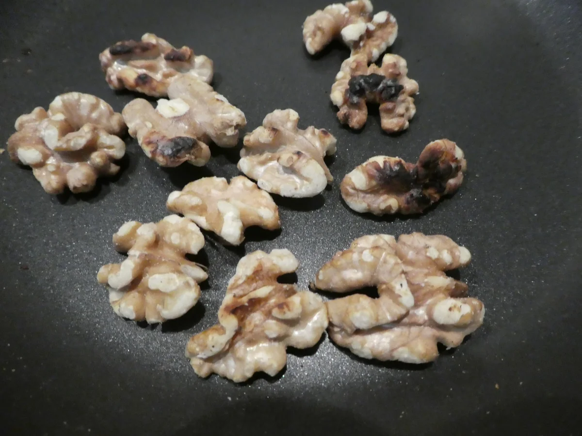 Rezept: Orientalischer Gemüsebratling mit Römersalatherzen und Tahini-Dressing Bild Nr. 13990 Orientalischer Gemüsebratling mit Römersalatherzen und Tahini-Dressing - Rezept - Bild Nr. 13990