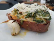 Gefüllte Süßkartoffeln mit Spinat und Pinienkernen - Rezept - Bild Nr. 13987