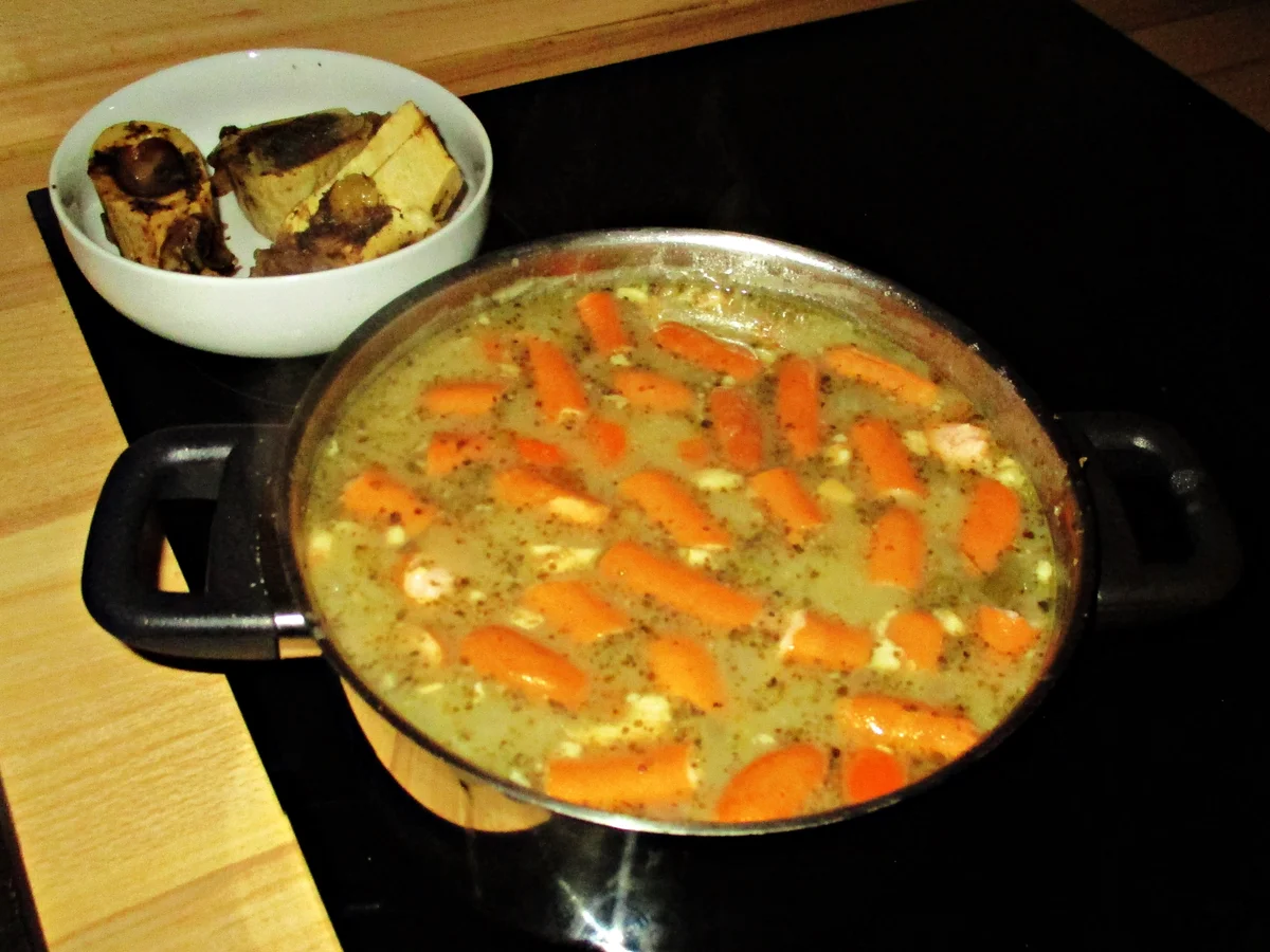 Kartoffelsuppe mit Würstchen - Rezept - Bild Nr. 3