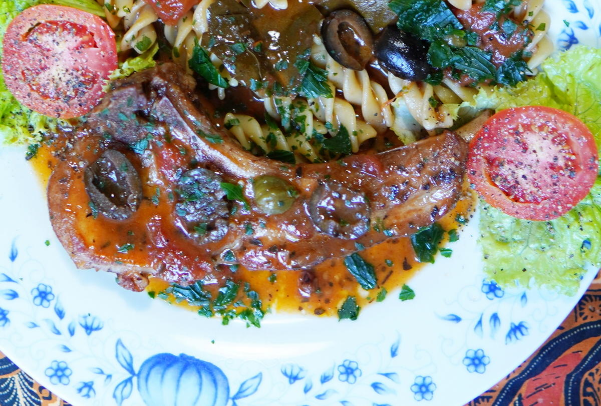 Schweinskoteletts mit Tomaten und Knoblauch - Costolette alla Pizziola - Rezept - Bild Nr. 2