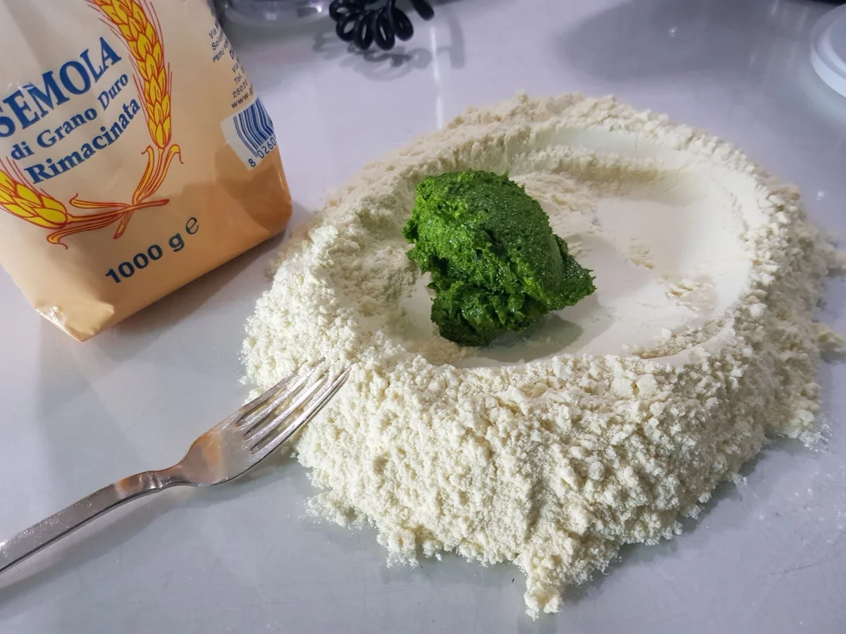 Bärlauch-Tagliatelle mit Käsesoße und Salsiccia - Rezept - Bild Nr. 14024