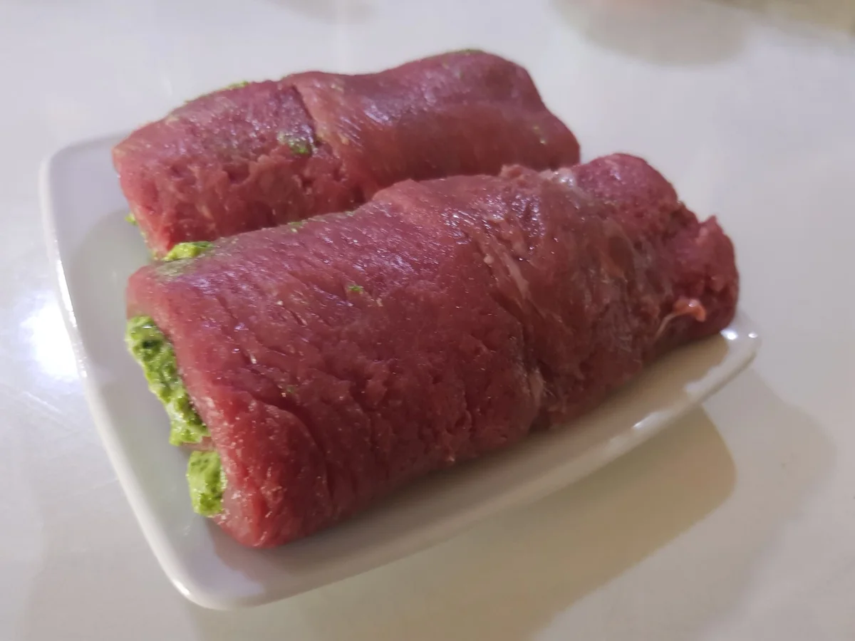 Lamm-Rouladen, scharfe Kritharaki, Bohnensalat und Feta-Creme - Rezept - Bild Nr. 14020