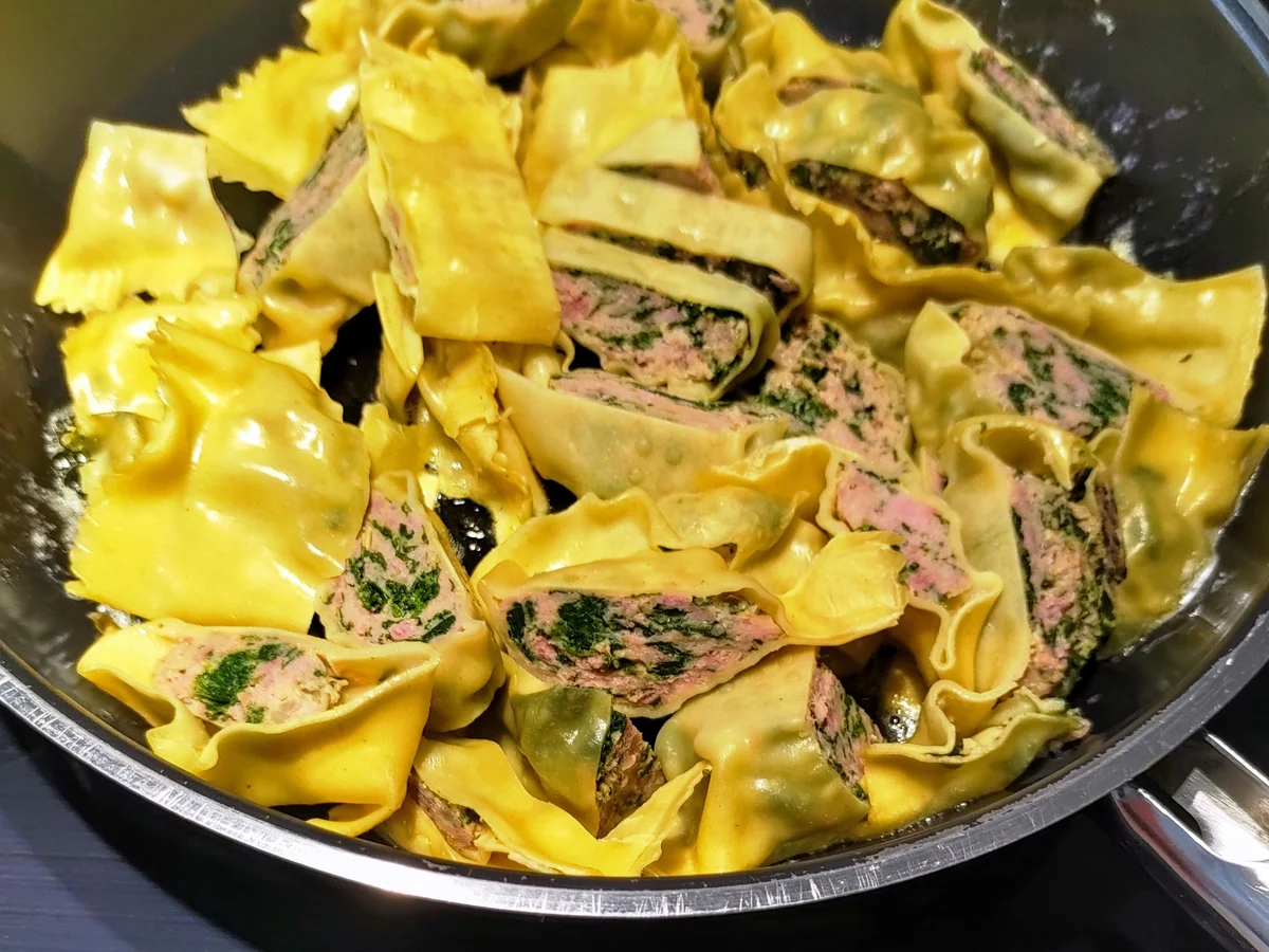 Schwäbische Maultaschen mit selbgemachtem Brät - Rezept - Bild Nr. 14026