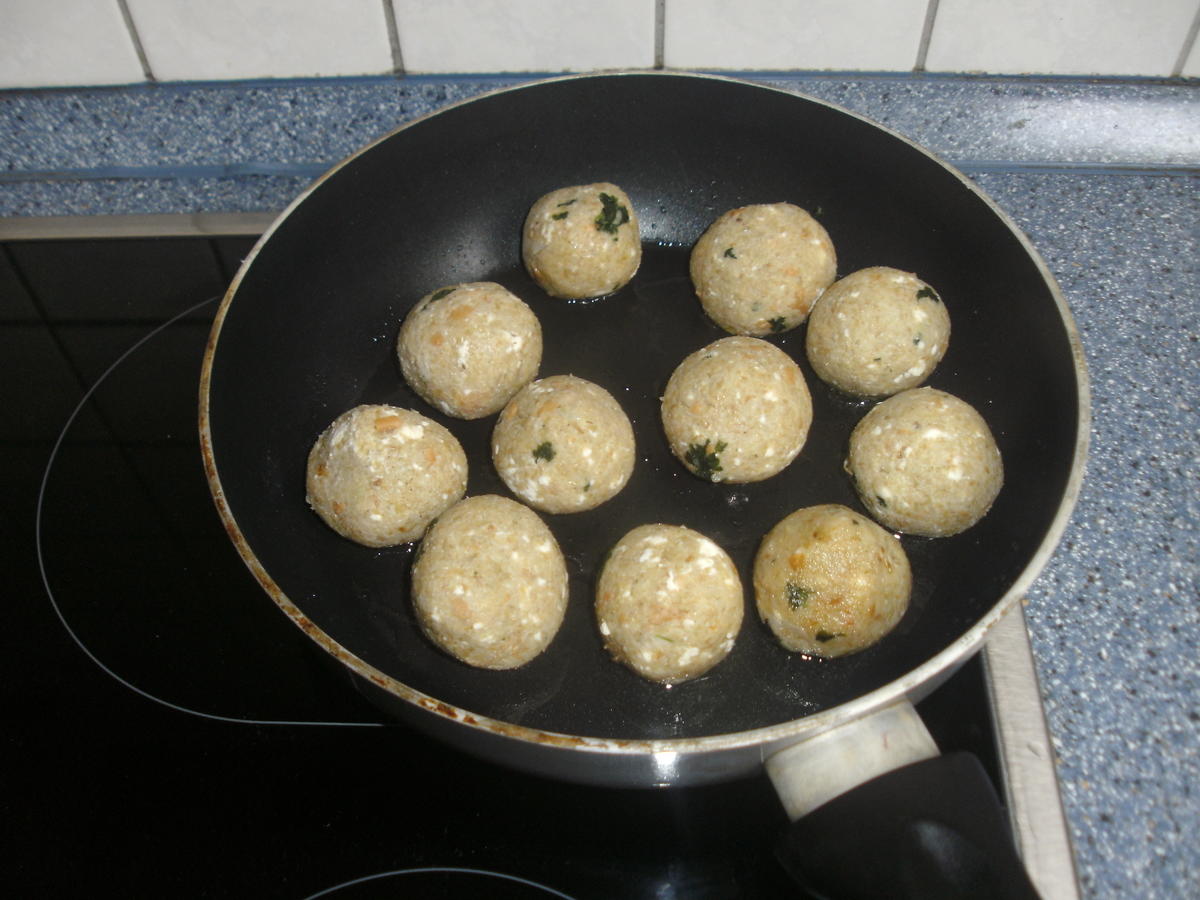 Grünkernbällchen auf Kartoffel-Spinat-Risotto - Rezept - Bild Nr. 14051