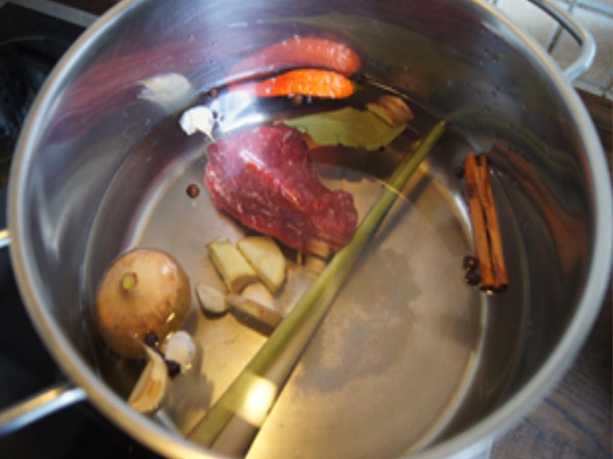 Asiatische Rindfleisch Nudel Suppe - einfach - von MausVoh