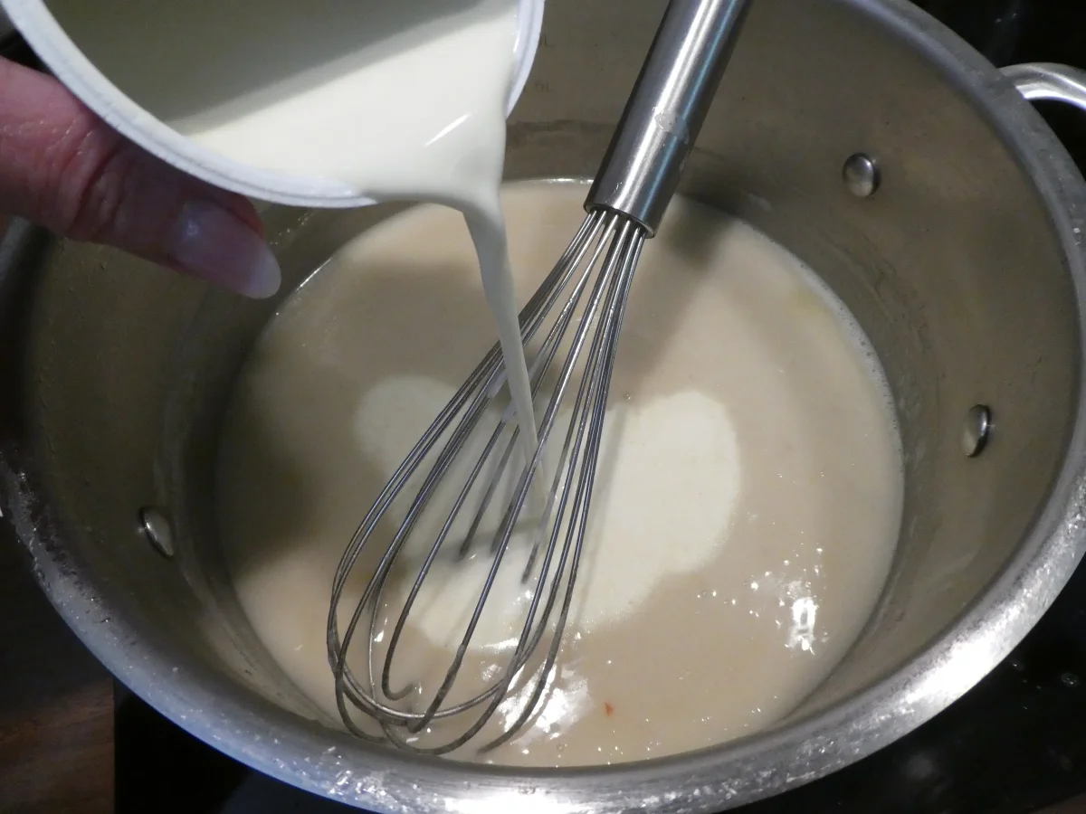 Königsberger Klopse mit Kartoffelstampf und Kohlrabi-Erbsen-Gemüse - Rezept - Bild Nr. 14056