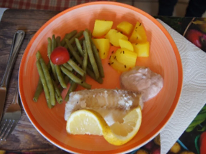 Rezept: Kabeljaufilet mit Preiselbeeren-Dip, grünen Bohnen und Kartoffeln Bild Nr. 2 Kabeljaufilet mit Preiselbeeren-Dip, grünen Bohnen und Kartoffeln - Rezept - Bild Nr. 2