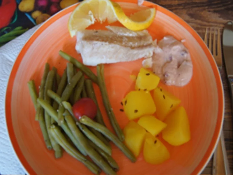 Rezept: Kabeljaufilet mit Preiselbeeren-Dip, grünen Bohnen und Kartoffeln Bild Nr. 10 Kabeljaufilet mit Preiselbeeren-Dip, grünen Bohnen und Kartoffeln - Rezept - Bild Nr. 10
