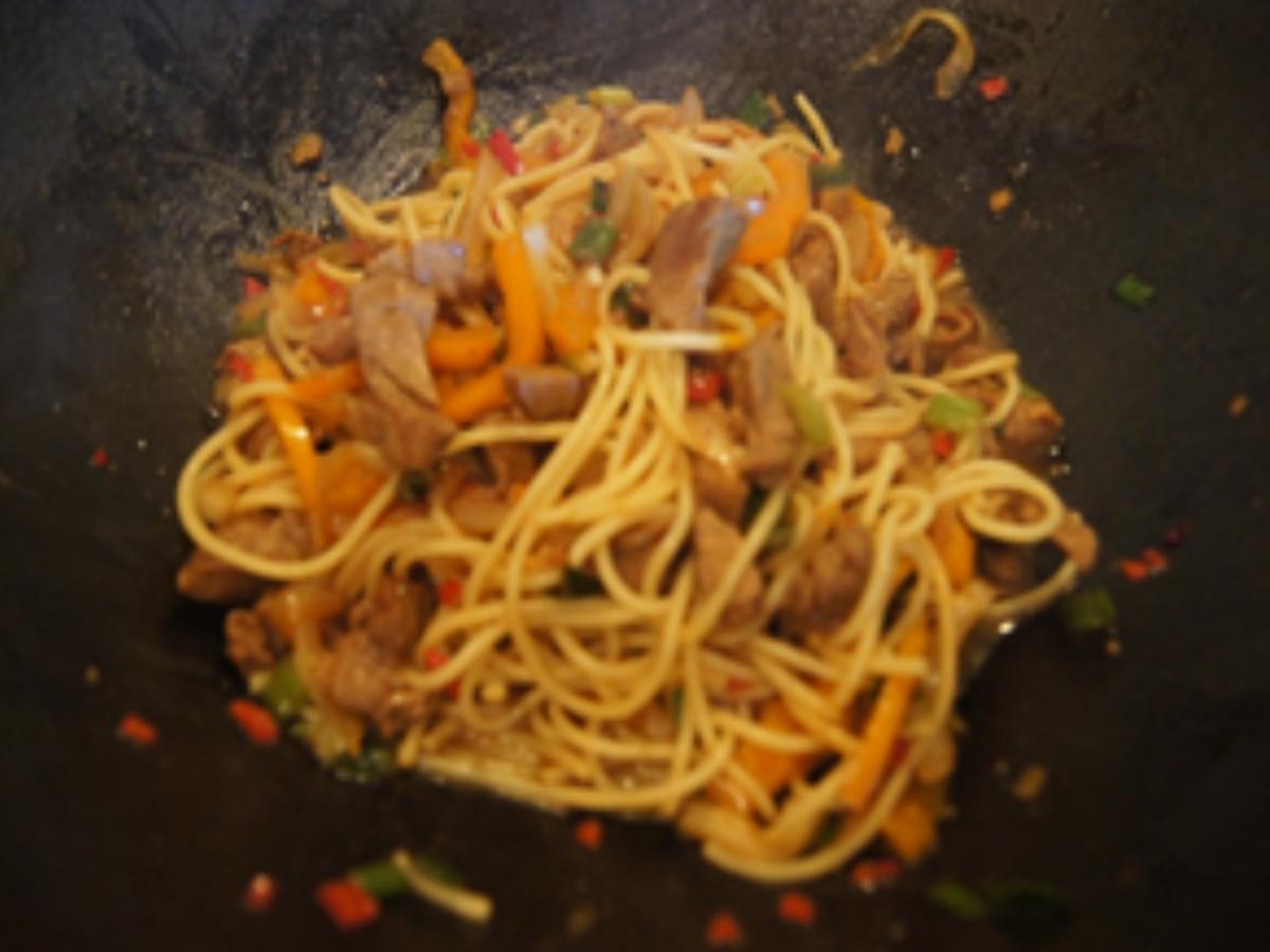 Spaghetti mit Asia-Geschnetzeltem - Rezept - Bild Nr. 13