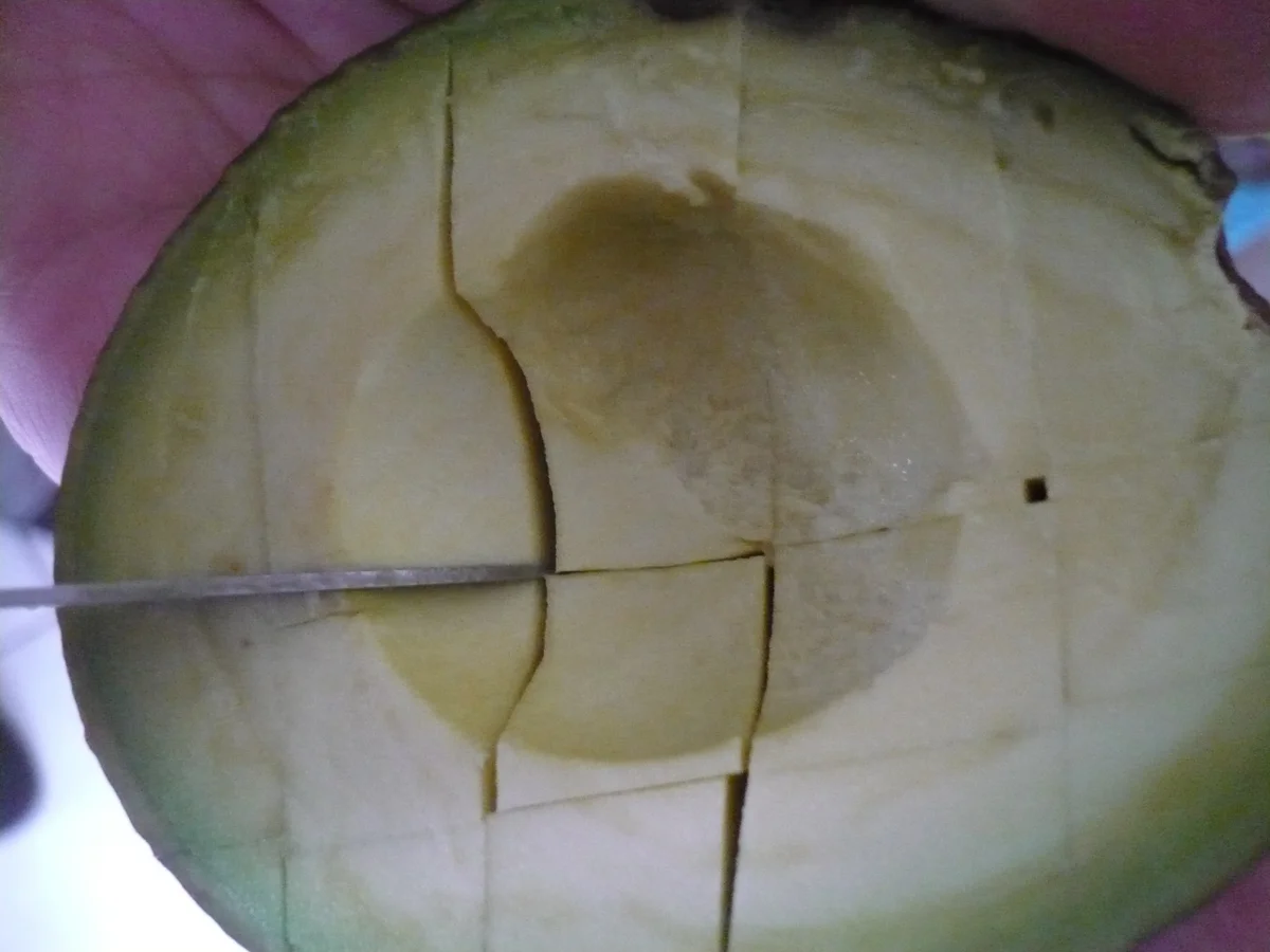 Feldsalat mit scharfer Avocado und gerösteten Kichererbsen - Rezept - Bild Nr. 14071