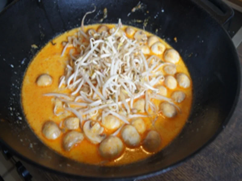 Rezept: Singapur Laksa mit Garnelen und Mie-Nudeln Bild Nr. 14086 Singapur Laksa mit Garnelen und Mie-Nudeln - Rezept - Bild Nr. 14086