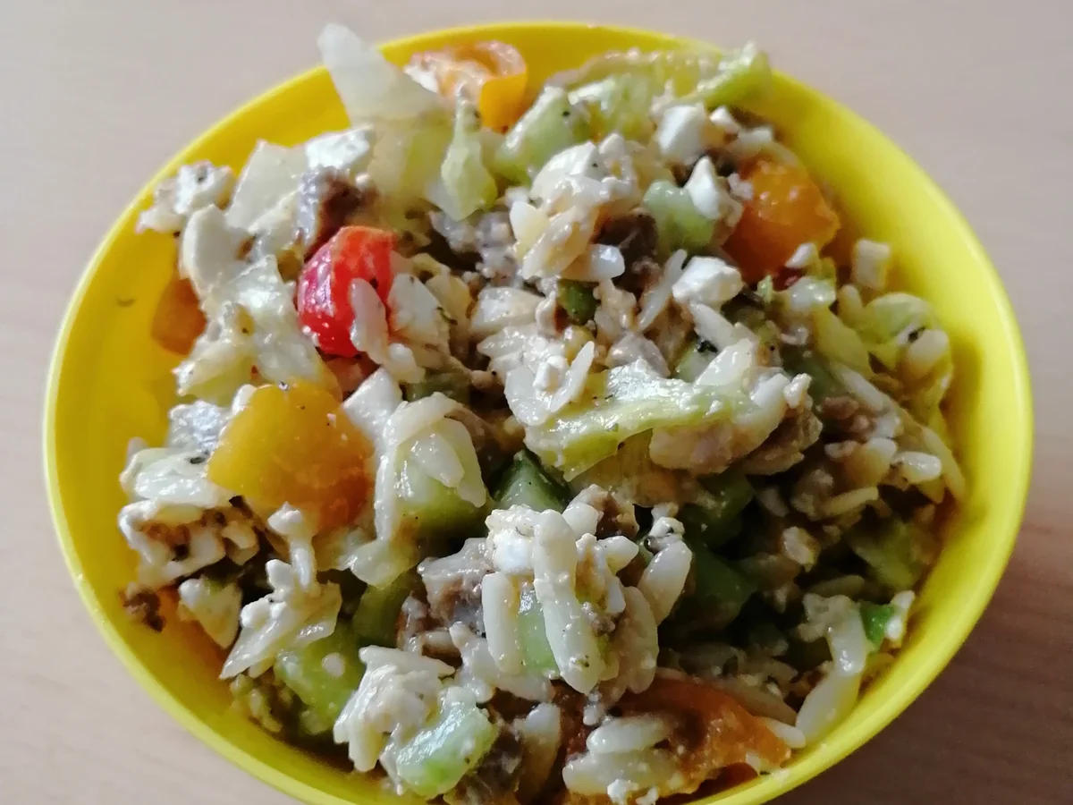 Hähnchengeschnezeltes Salat Gyros Art - Rezept - Bild Nr. 14078