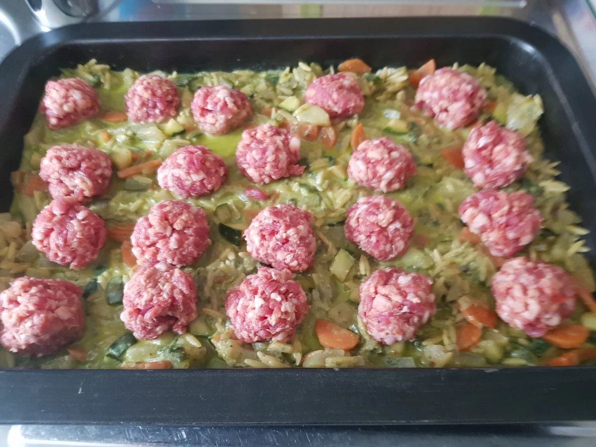 Gemüse-Auflauf mit Risoni und Salsiccia - Rezept - Bild Nr. 14104