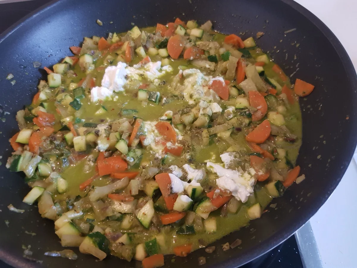 Gemüse-Auflauf mit Risoni und Salsiccia - Rezept - Bild Nr. 14107