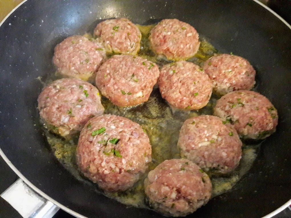 Buletten mit unserem ersten Spargel in diesem Jahr - Rezept - Bild Nr. 14114