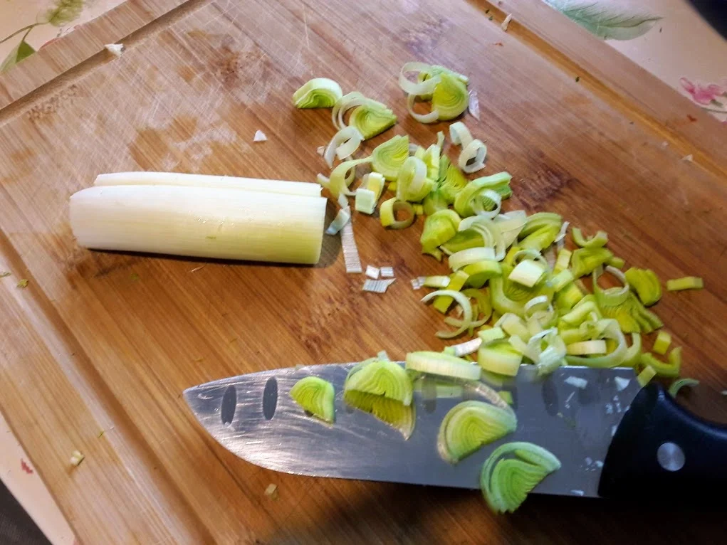 Buletten mit unserem ersten Spargel in diesem Jahr - Rezept - Bild Nr. 14119