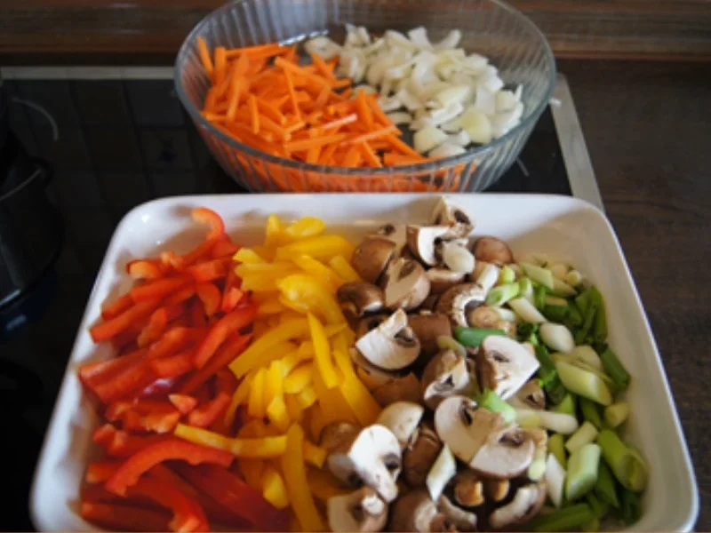 Rezept: Chinesischer Hähnchen-Gemüse-Wok mit Jasmin-Reis Bild Nr. 14121 Chinesischer Hähnchen-Gemüse-Wok mit Jasmin-Reis - Rezept - Bild Nr. 14121