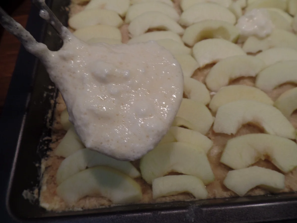 Apfel-Marzipan-Blechkuchen - Rezept - Bild Nr. 14129