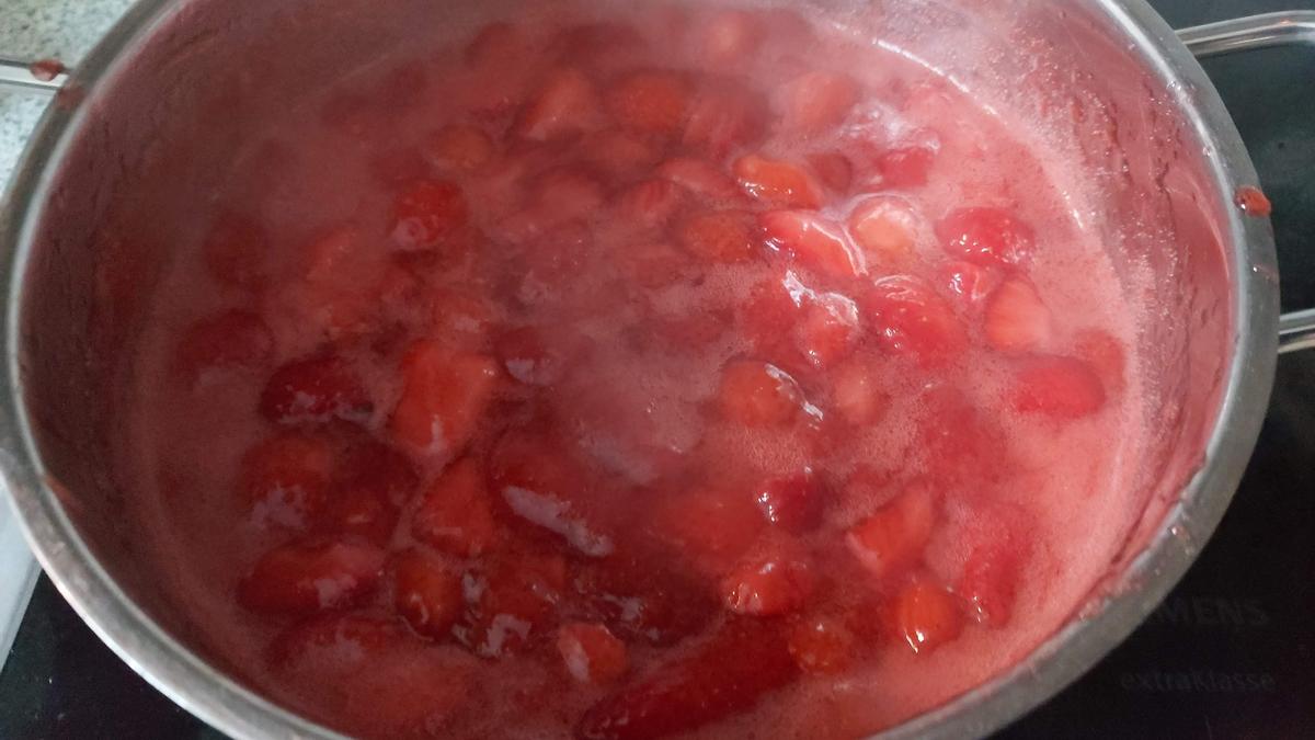 Marmelade aus Treibhaus - Erdbeeren - Rezept - Bild Nr. 14122