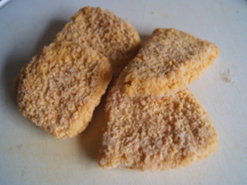 Rezept: Spargelspitzen mit Mini-Knusper-Schnitzel und Erbsen-Kartoffel-Creme Bild Nr. 8 Spargelspitzen mit Mini-Knusper-Schnitzel und Erbsen-Kartoffel-Creme - Rezept - Bild Nr. 8