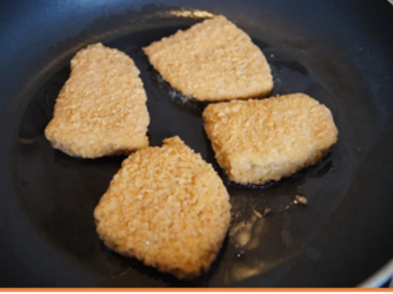 Rezept: Spargelspitzen mit Mini-Knusper-Schnitzel und Erbsen-Kartoffel-Creme Bild Nr. 9 Spargelspitzen mit Mini-Knusper-Schnitzel und Erbsen-Kartoffel-Creme - Rezept - Bild Nr. 9