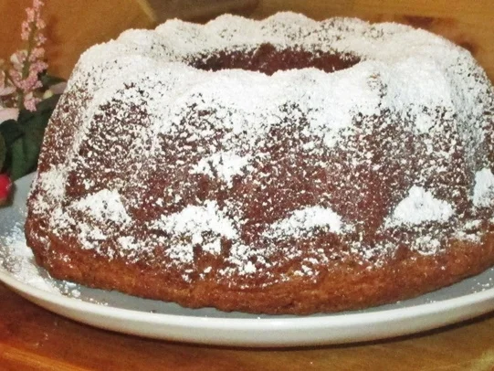 Rezept: Kokos-Gugelhupf mit Schokopünktchen Bild Nr. 14125 Kokos-Gugelhupf mit Schokopünktchen - Rezept - Bild Nr. 14125