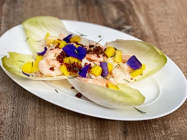 Krabbencocktail mit Mango (Natascha Ochsenknecht mit Mutter) - Rezept - Bild Nr. 2