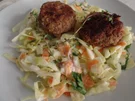 Buletten mit Spitzkohl-Möhren-Salat - Rezept - Bild Nr. 14132
