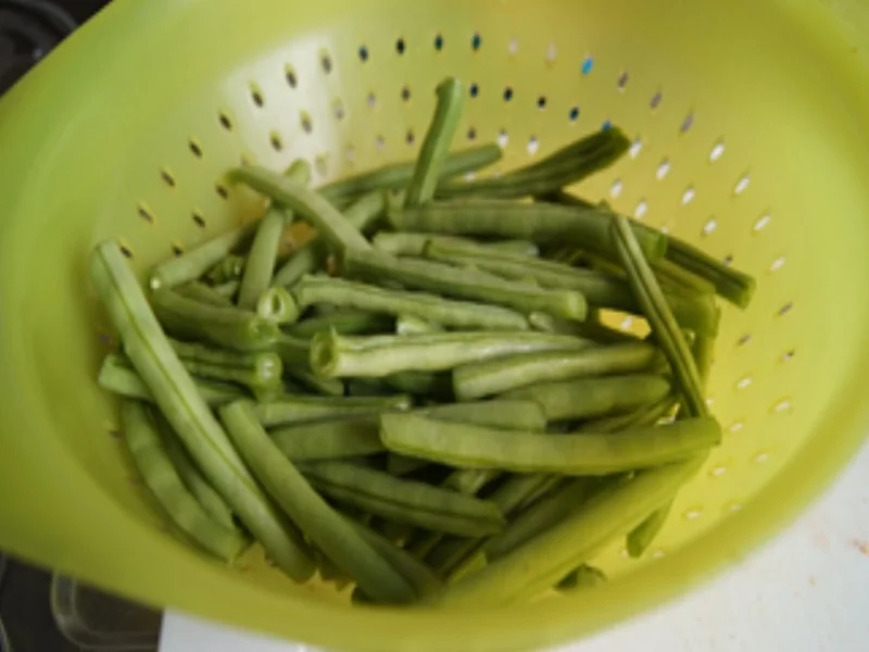 Mini-Knusper-Schnitzel mit Buschbohnen und Kümmel-Drillingen - Rezept - Bild Nr. 14137