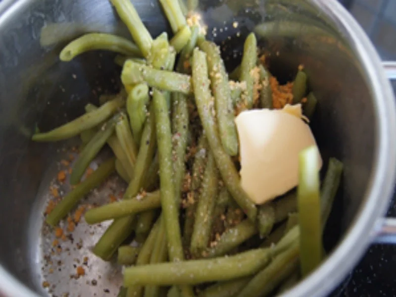 Mini-Knusper-Schnitzel mit Buschbohnen und Kümmel-Drillingen - Rezept - Bild Nr. 14139