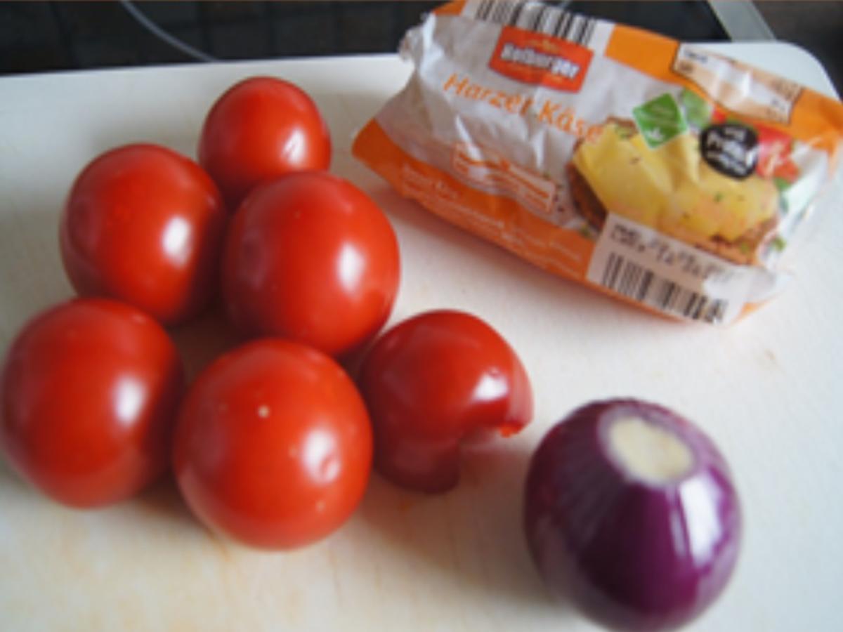 Tomatensalat mit Harzer Käse - Rezept - Bild Nr. 14133